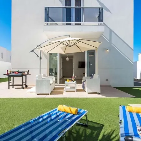 Playa De Fanabe Sleeps 8 Pool Air Con Wifi Costa Adeje (Tenerife)