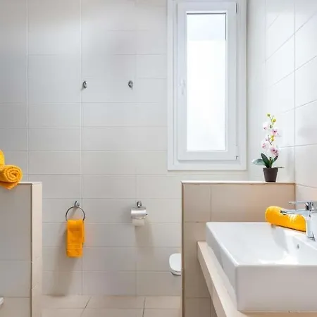 Playa De Fanabe Sleeps 8 Pool Air Con Wifi Vila Costa Adeje (Tenerife)