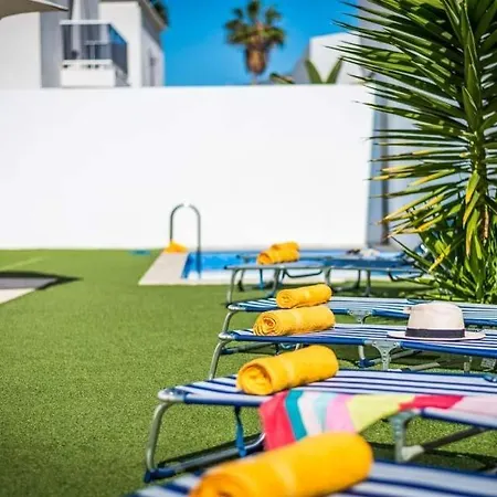 Villa Playa De Fanabe Sleeps 8 Pool Air Con Wifi *