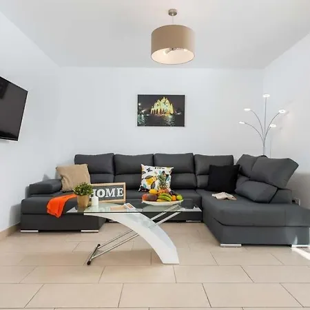 Playa De Fanabe Sleeps 8 Pool Air Con Wifi Villa *