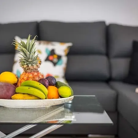 Playa De Fanabe Sleeps 8 Pool Air Con Wifi Villa Costa Adeje (Tenerife)
